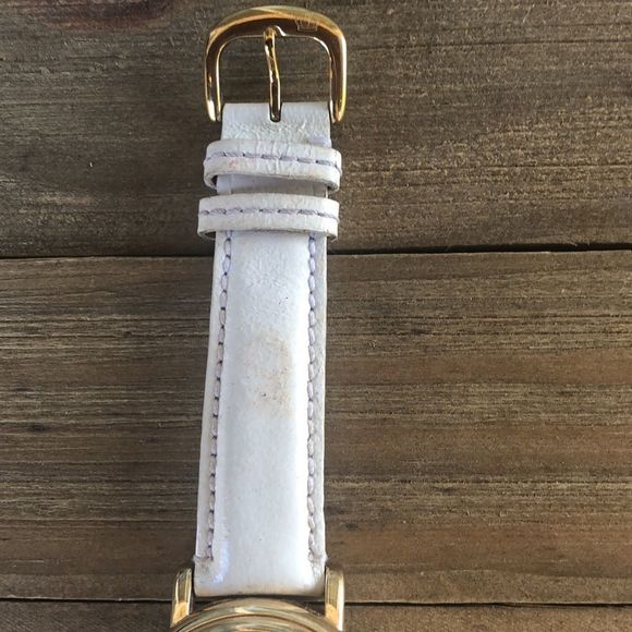 Juicy Couture Limited Edition Y2K Scottie Dog Crest White Leather Watch! GUC - Picture 3 of 12